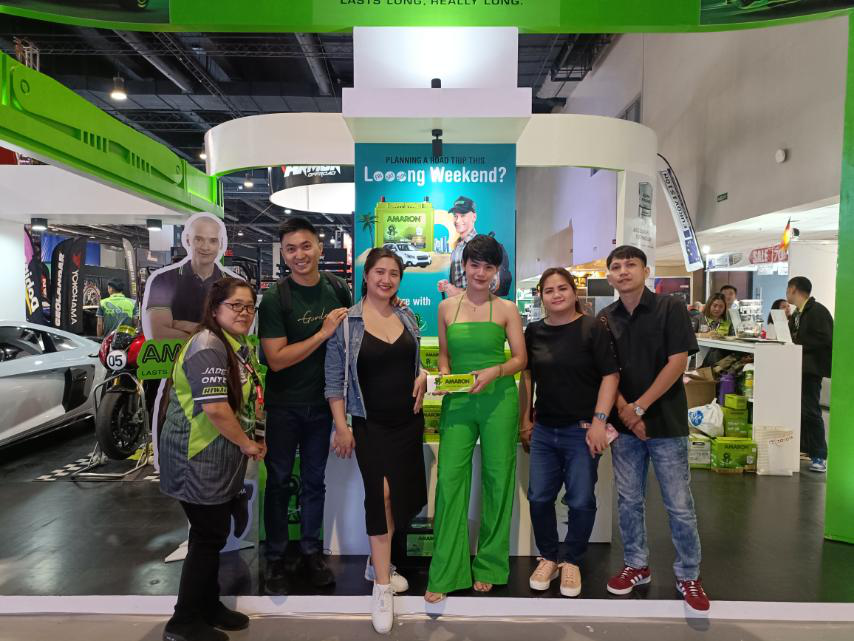 Dealers event group photo 4