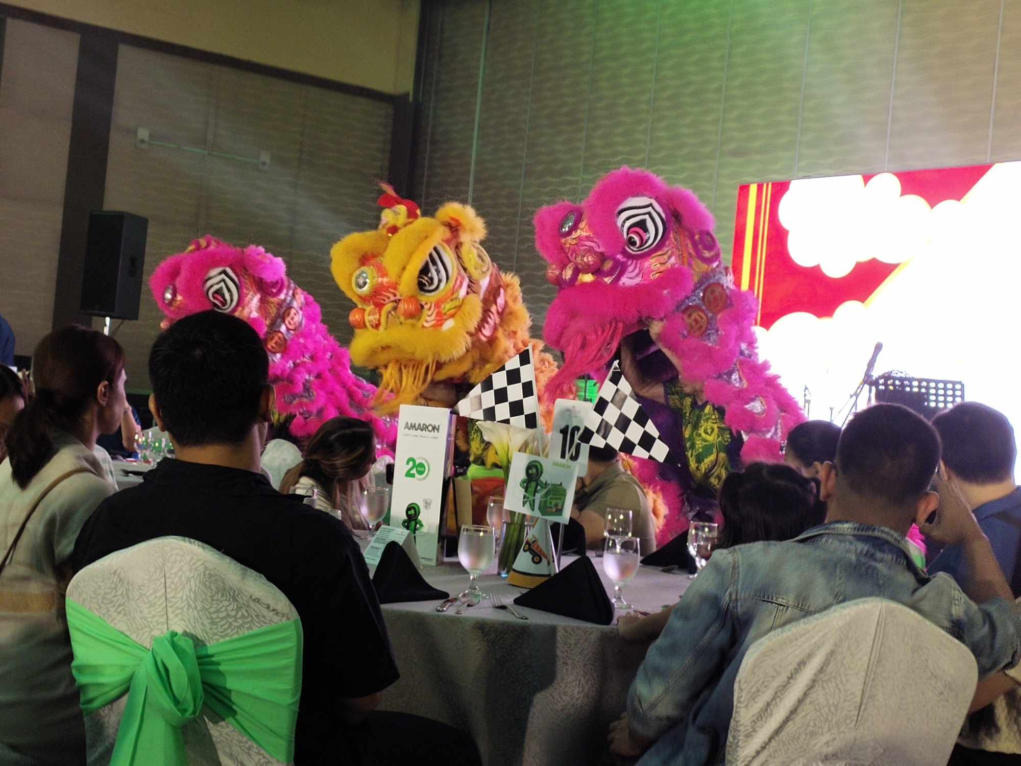 Dealers event group photo 8